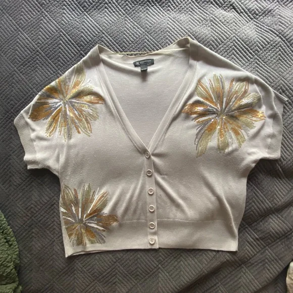 Gorgeous Sequined Cardigan Top - INC - Shortsleeve - Picture 4 of 7